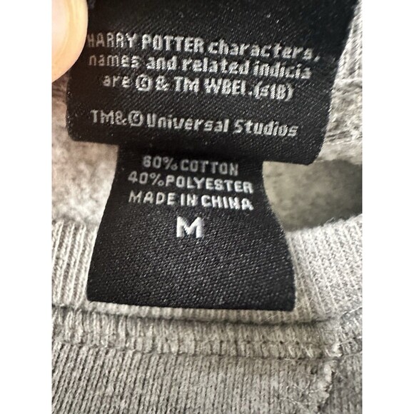 Harry Potter Slytherin Embroidered Sweatshirt Universal Studios Exclusive M - Picture 5 of 5